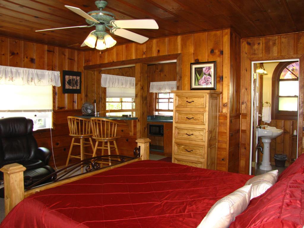 Lake Place Resort Glenhaven Habitación foto